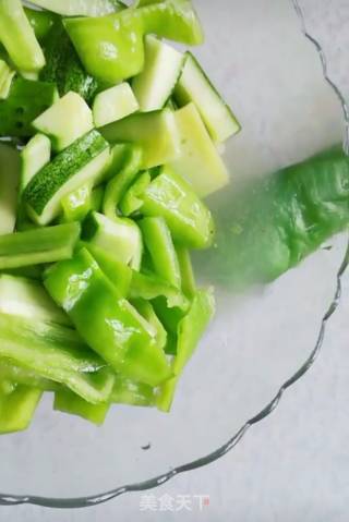 Cucumber Pepper Pickles recipe