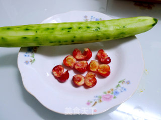 Cucumber Cherry Juice recipe