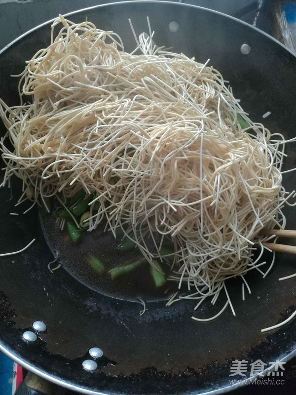 Steamed Lom Noodles with Vermicelli recipe