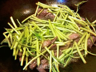 Stir-fried Ham with Artemisia Quinoa recipe