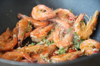 Youjia Fresh Kitchen: Garlic Salt and Pepper Shrimp recipe