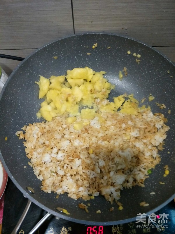 Pineapple Bowl with Beans and Corn Fried Rice recipe