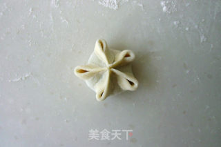 Flower Steamed Dumplings recipe