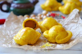 [tianjin] Yuanbao Egg Yolk Crisp recipe