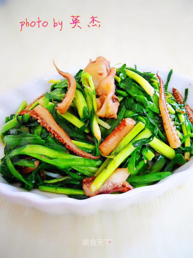 Fried Squid with Chives recipe