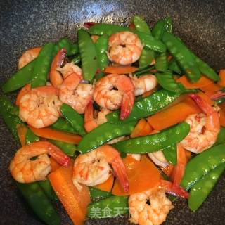 Braised Shrimp with Colorful Seasonal Vegetables recipe