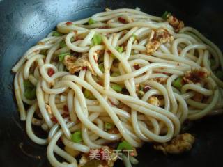 Stir-fried Rice Noodles with Chicken-xinjiang Taste recipe