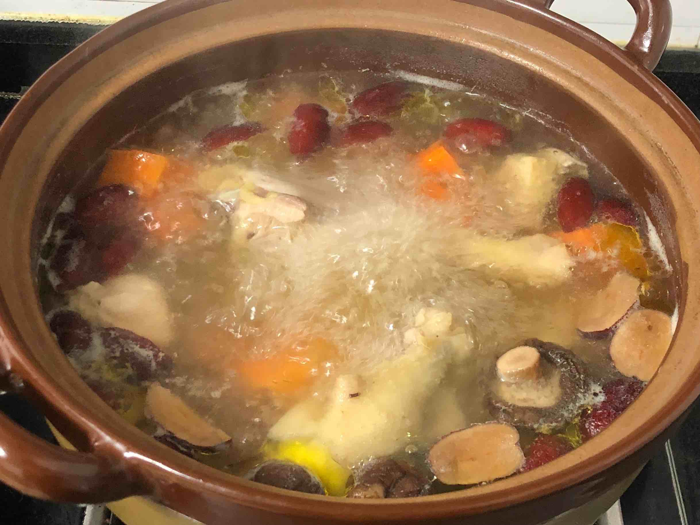 Chicken Soup with Red Dates, Astragalus, Dendrobium, Bamboo Fungus recipe