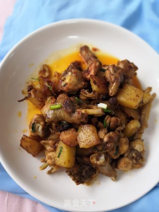 Braised Chicken Nuggets with Potatoes recipe