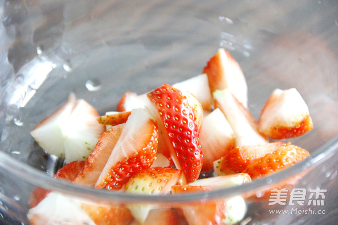 Strawberry Milkshake Smoothie recipe