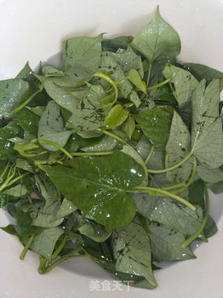 Vegetarian Fried Sweet Potato Leaves recipe