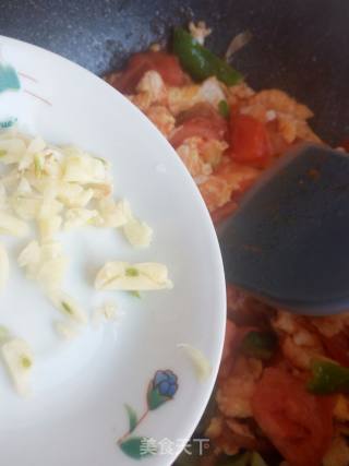 Tomato Scrambled Eggs recipe