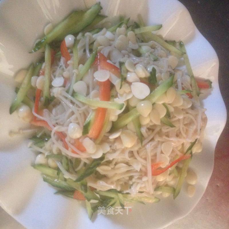 Enoki Mushroom Mixed with Almonds recipe