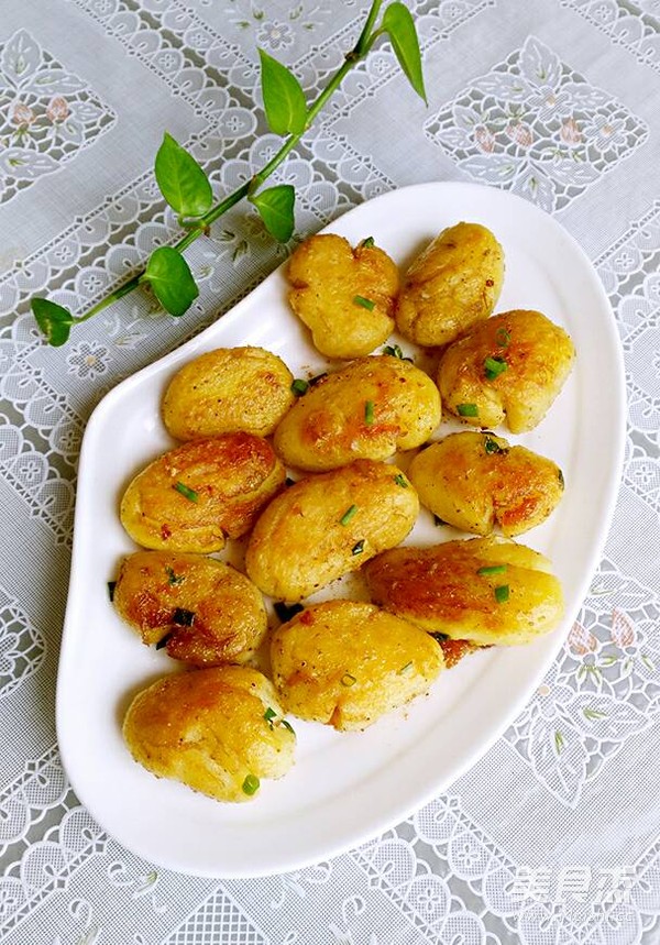 Pan-fried Baby Potatoes recipe