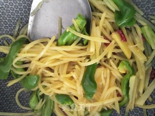 Green Pepper and Potato Shreds recipe