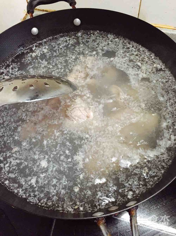 Porcini Mushroom Stewed Spine Soup recipe