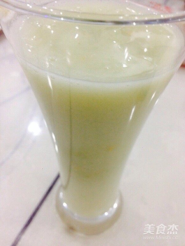 Guava Apple Yogurt Shake recipe