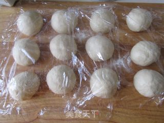 Sesame Yogurt Whole Wheat Bun recipe