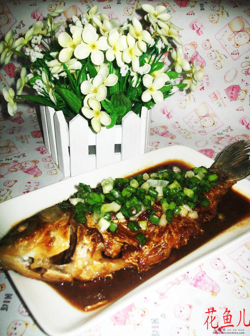 Braised River Crucian with Sauce recipe