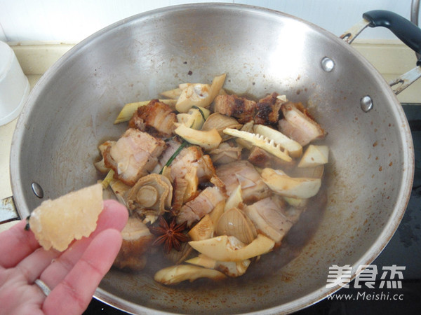 Grilled Dried Abalone with Oily Pork recipe