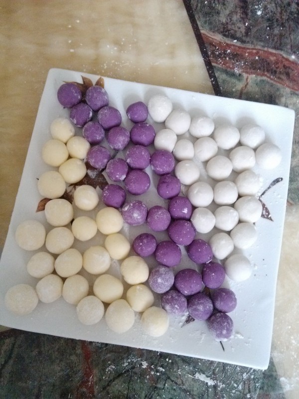 Coconut Milk Sago Taro Balls recipe