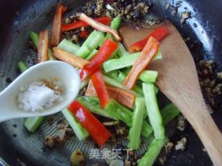 Stir-fried Bitter Gourd with Salty Spicy Sprouts recipe