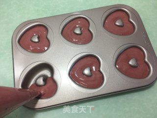 Red Velvet Heart-shaped Cream Cake recipe