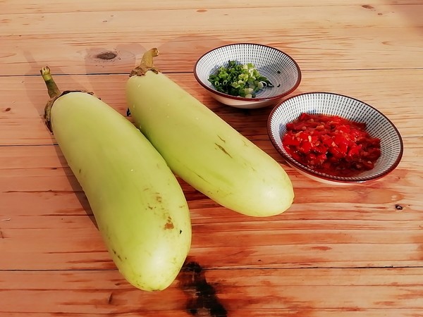 Stir-fried Eggplant with Chopped Pepper recipe