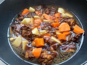 Braised Rice with Ribs in An Electric Rice Cooker that is So Delicious that You Must Learn recipe