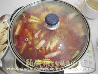 [rabbit Paper Private Kitchen]——hidden at Home and Eat Spicy "glutton Frog" Hot Pot recipe