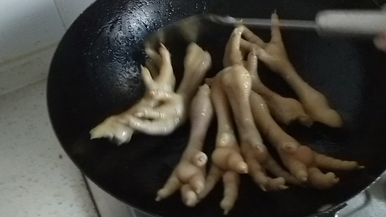 Braised Chicken Feet recipe