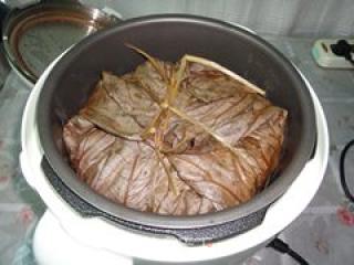 Honey Sauce with Plum Pork and Lotus Leaf Rice recipe