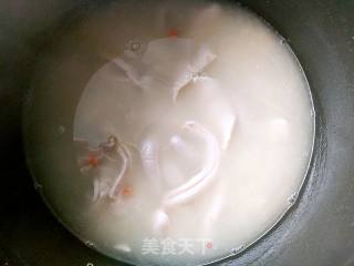 White Pepper Tripe Soup recipe