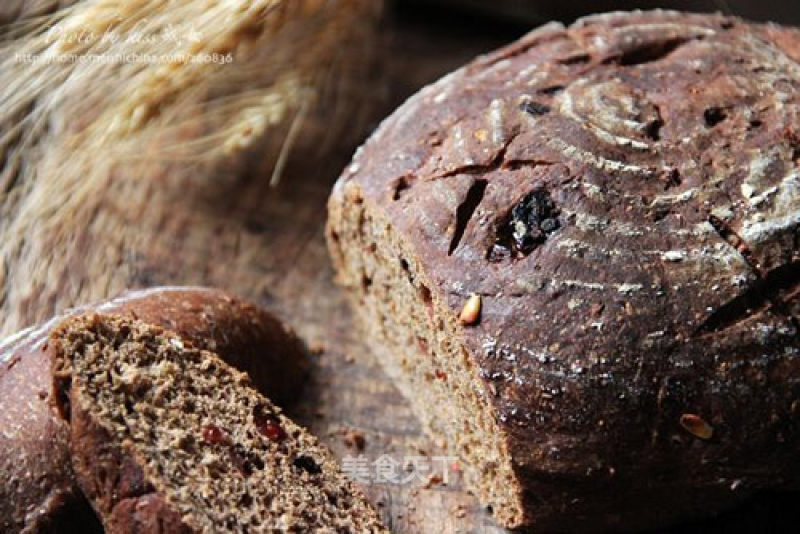 The Simple Appearance is Stunning---cocoa Cranberry Rye Bread recipe