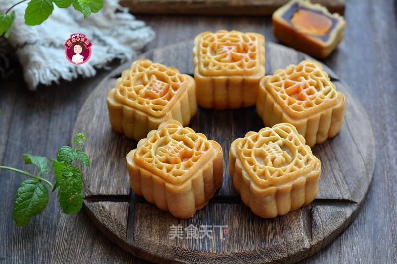 White Lotus Paste & Red Bean Paste Egg Yolk Moon Cake recipe