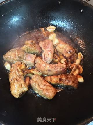 Braised Lotus Root with Garlic Pork Ribs recipe