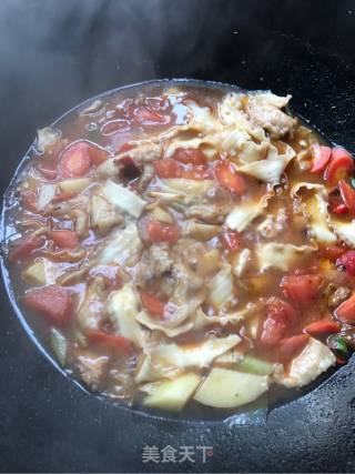 Braised Noodles with Tomato and Potato recipe