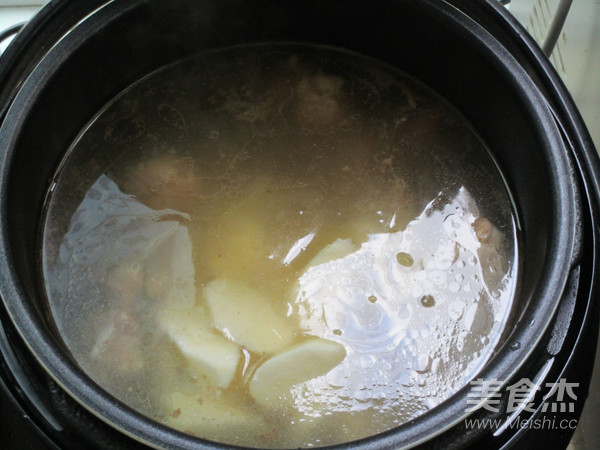 Yam Pork Ribs Soup recipe