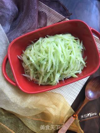 Refreshing Cucumber Shreds recipe