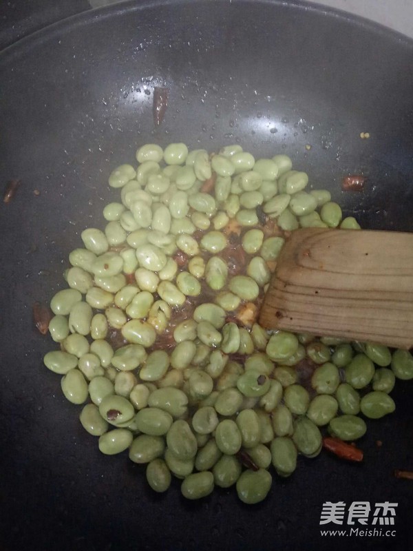 Stir-fried Broad Beans recipe