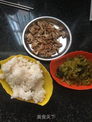 Fried Rice with Sauerkraut Pig Intestines recipe