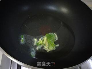 Potato Chips Stir-fried Rape recipe
