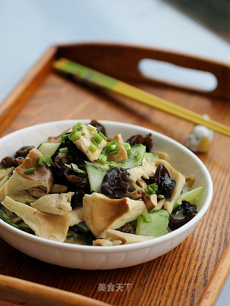 Fried Chicken with Pork Belly and Mushroom