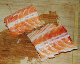 Wine-flavored Salmon Bone recipe