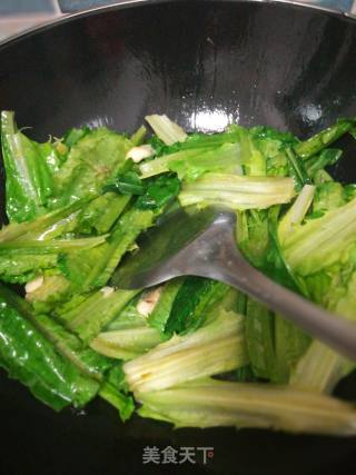 Lettuce with Garlic recipe