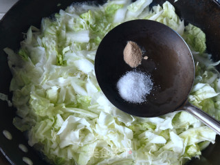 Boiled Meatballs and Cabbage Soup recipe