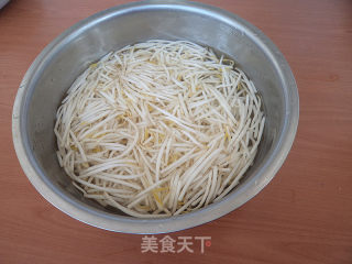 Stir-fried Bean Sprouts with Hericium recipe