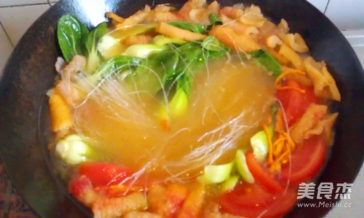 Tomato Puffy Vermicelli Soup recipe