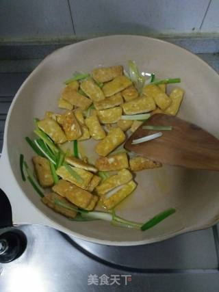 Stir-fried Tofu with Cabbage recipe