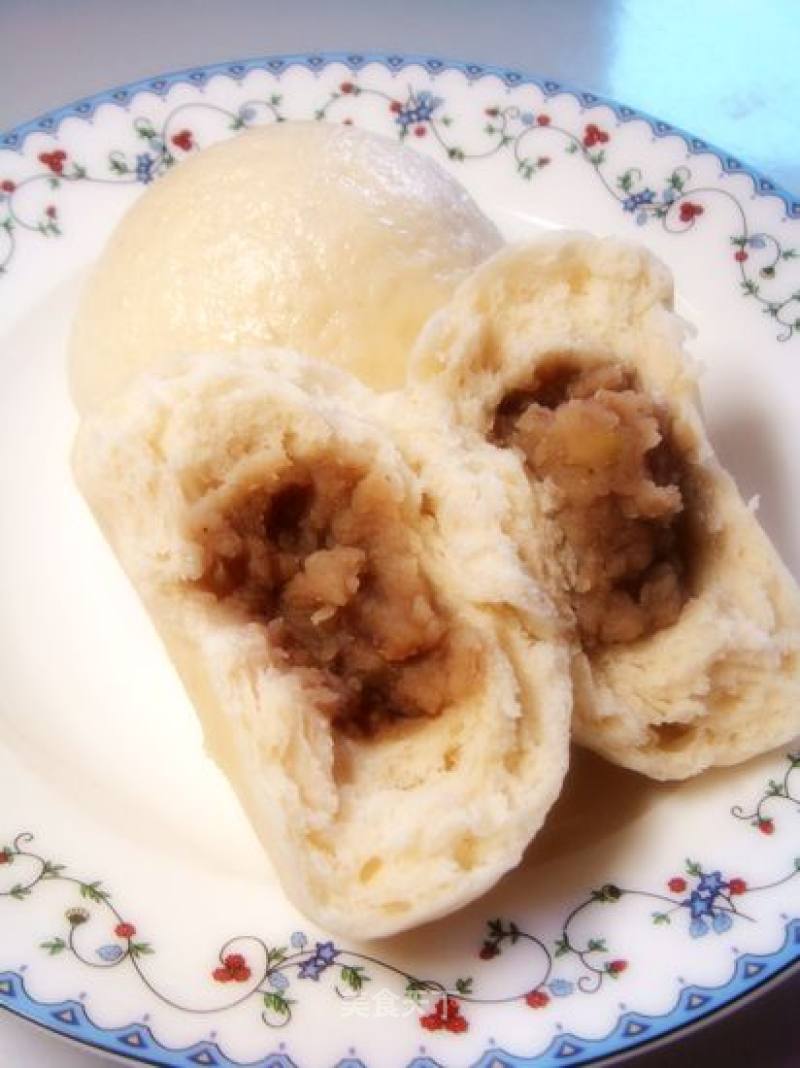 Chestnut Stuffing Steamed Bun recipe